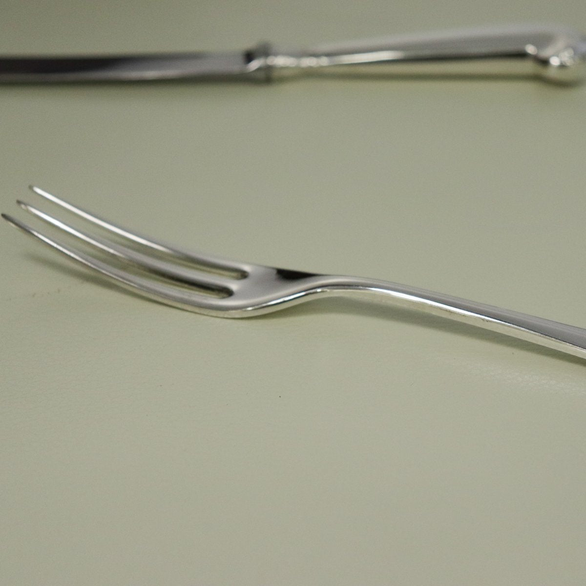 Estate Sterling Silver Queen Anne Williamsburg by Stieff Service of 12