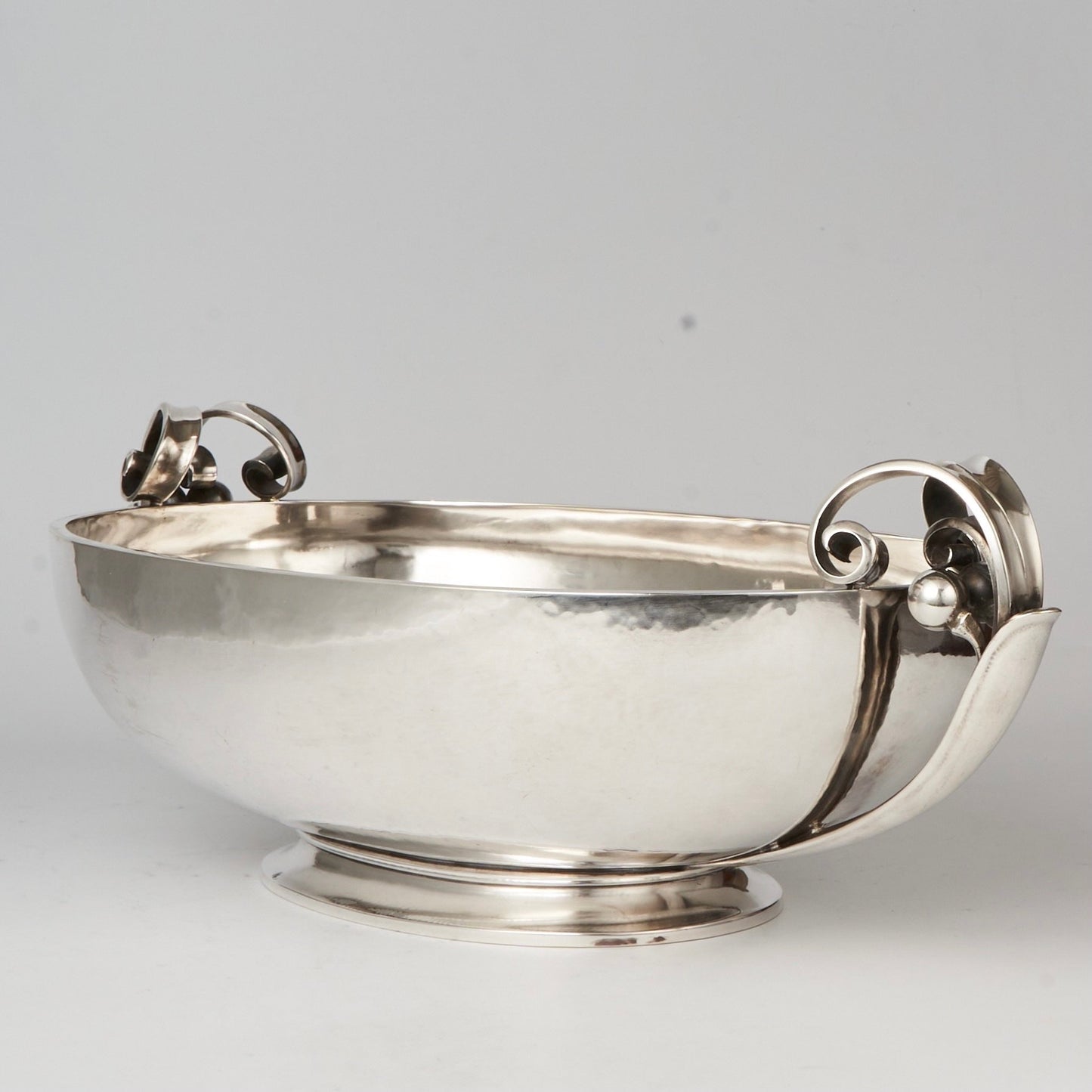 Estate Georg Jensen Sterling Silver Centerpiece Bowl by Harald Nielsen No. 622B