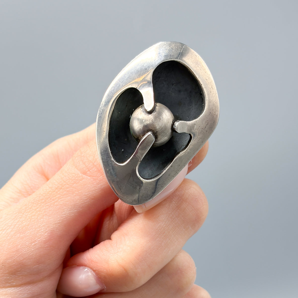 Estate Sterling Silver MCM Oyster Brooch by Sigi Pineda