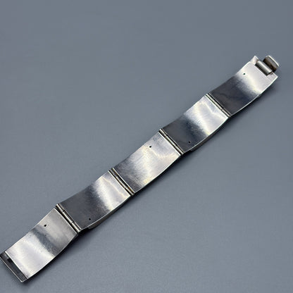 Estate Sterling Silver Link Bracelet High Relief and Barrel Onyx Stones by Thoelke