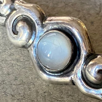 830 Silver Brooch with Moonstone