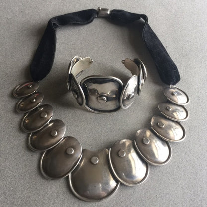 Hector Aguilar 940 Silver Disc "Armadillo" Necklace and Cuff Ensemble by Valentin Vidaurreta