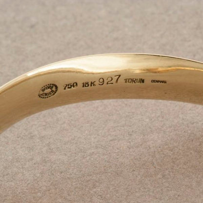 Vivianna Torun gold "ribbon" bangle no. 927