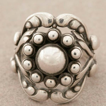 Vintage Georg Jensen "Moonlight Blossom" ring no 10