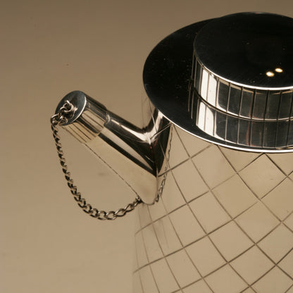 Georg Jensen Cocktail Shaker, no. 819B by Sigvaard Bernadotte