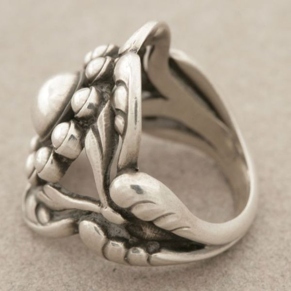 Georg Jensen "Moonlight Blossom" Ring No. 10