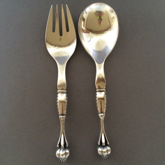 Georg Jensen Pair of Ornamental Servers No 38 medium