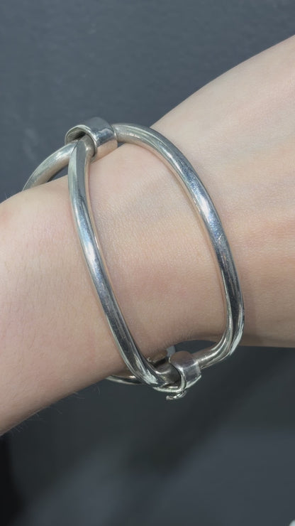 Hans Hansen Modernist Hinged Screw Closure Bangle no 255